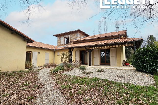 Thumbnail Villa for sale in Courpière, Puy-De-Dôme, Auvergne-Rhône-Alpes