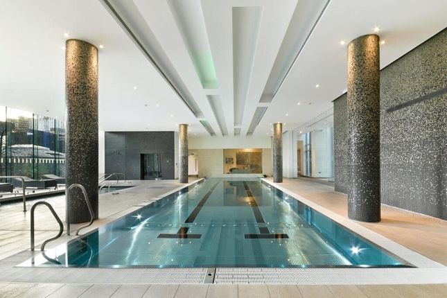 Pan Peninsula, Canary Wharf photo 4