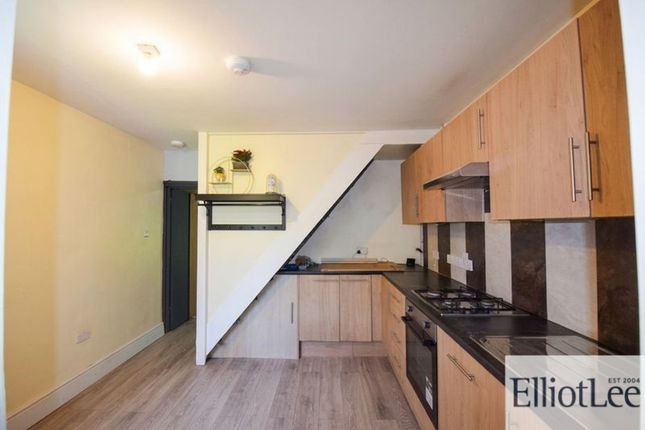 182 Watford Road, Wembley photo 4