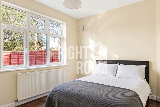 15 Bedhampton Road, Portsmouth photo 5