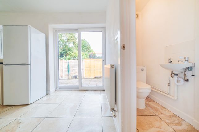 1A, Aberdovey Street, Cardiff photo 3