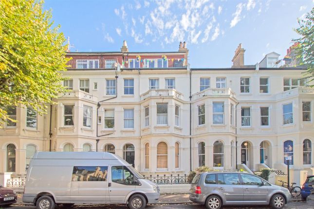 2-bed flat on F4, 67, St. Aubyns, Hove, £170,000