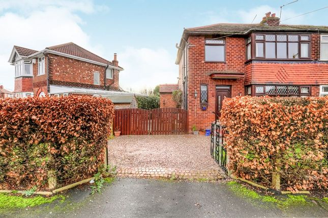 Houses For Sale In Lady Barn House School Greater Manchester Sk8