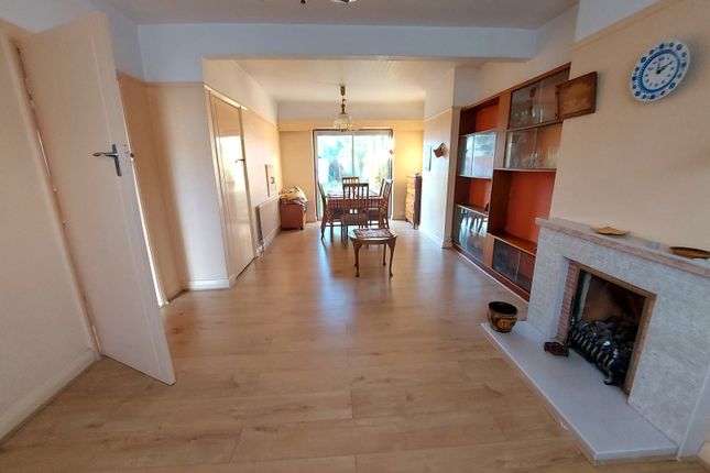 Three Bed Part Furnished Terraced