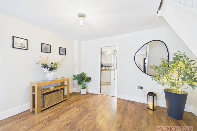 5 Alyn Close Pandy, Wrexham photo 4