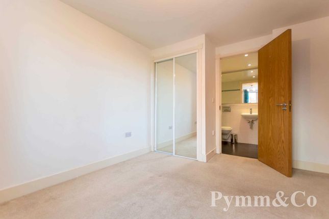 Flat for sale in The Pavilion, Norwich
