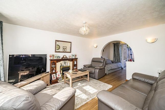 Terraced house for sale in Elm Road, High Wycombe