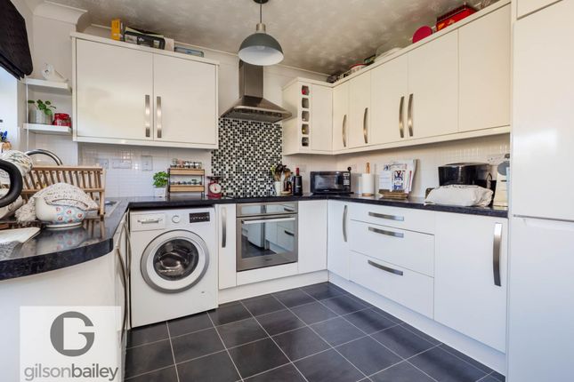 80, Berryfields, Norwich photo 2