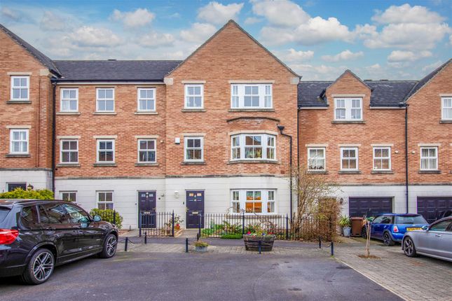 Town house for sale in Chaloner Grove, Wakefield