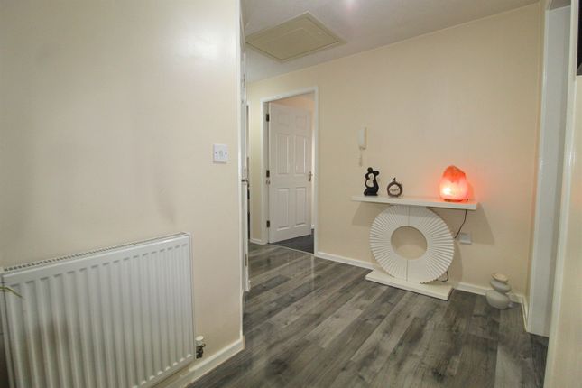 8, Apartment 60, Lloyd Road, Manchester photo 4
