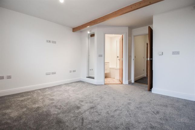 139, Coxtie Green Road, Brentwood photo 3