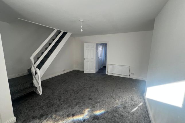 27 Byron Street, Sunderland photo 2