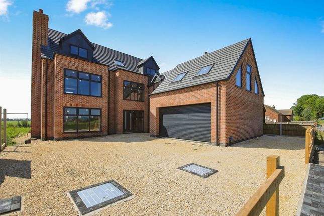 Thumbnail Detached house for sale in Horseshoe Road, Spalding