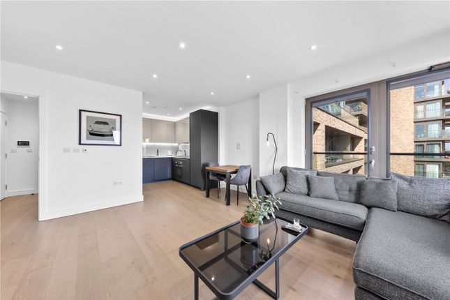 Flat 607, Sirus House, 11, Hemming Street, London photo 3