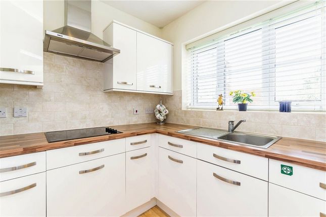 Apartment 11, Greenacres Lodge, 287, Limpsfield Road, Surrey photo 3