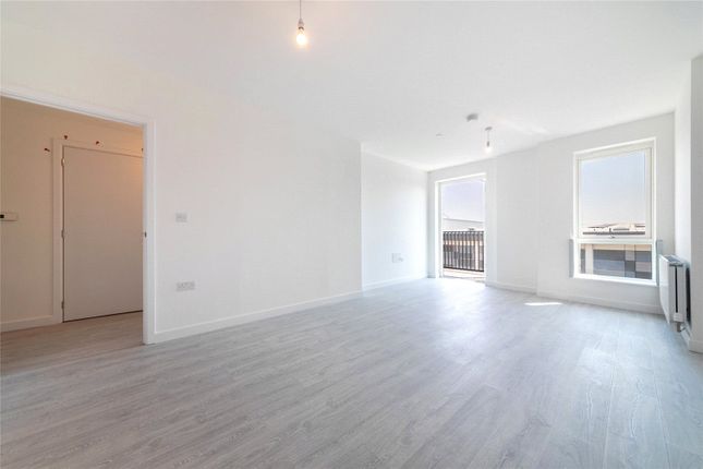 Flat for sale in Forastero House, 24 Farine Avenue, Hayes