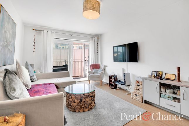 Thumbnail Flat to rent in Bentfield House, Heritage Avenue, Colindale