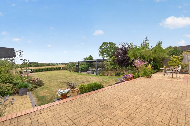 9, Old Glebe, Banbury photo 2