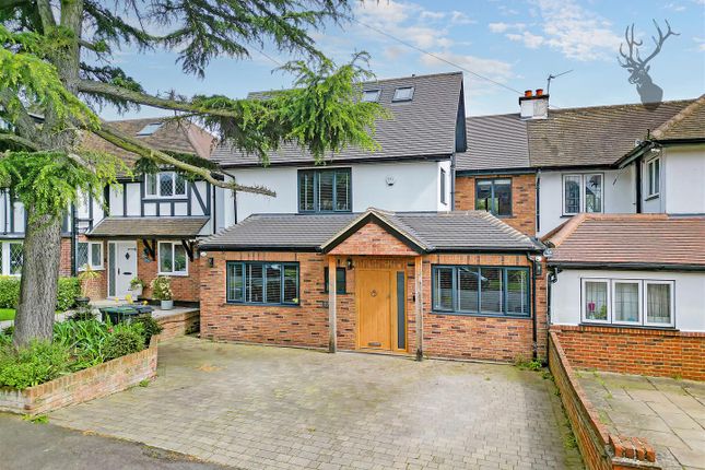Property to rent in Grange Crescent, Chigwell