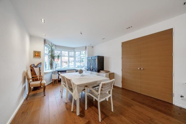 5, Sherwood Road, London photo 4