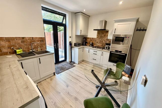 83, Wickentree Lane, Manchester photo 4