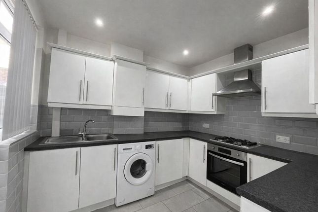 Milnthorpe Street, Salford photo 3