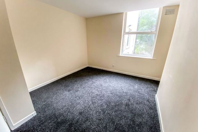 Flat 1, 49 Stourbridge Road, Dudley photo 4