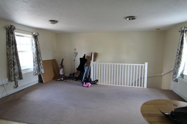 23 Cherry Court, Cambridge, Lower Cambourne photo 4