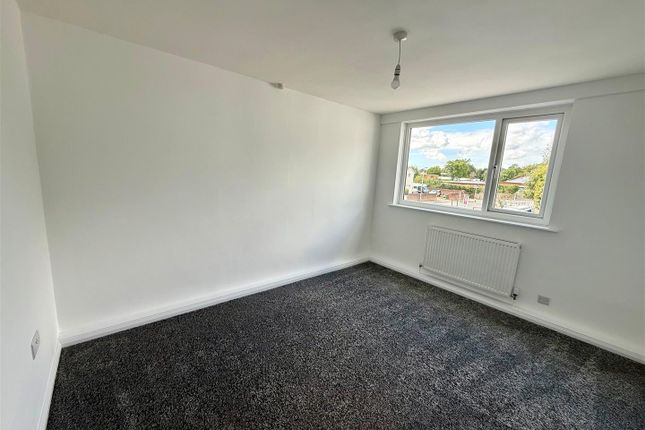 Flat 2, Ace Motors, Abbey Road, Barnstaple photo 4