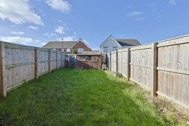 151, Chesters Avenue, Newcastle Upon Tyne photo 4