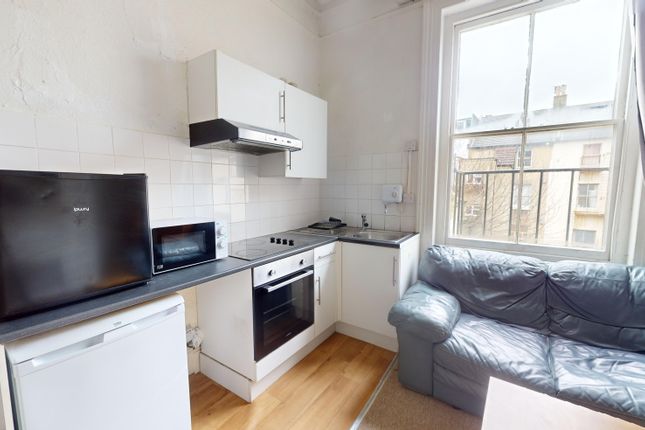 Flat 6 , 12, St Michaels place, Brighton photo 2