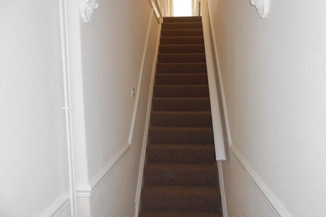 George St 1st Floor, Peterborough photo 3