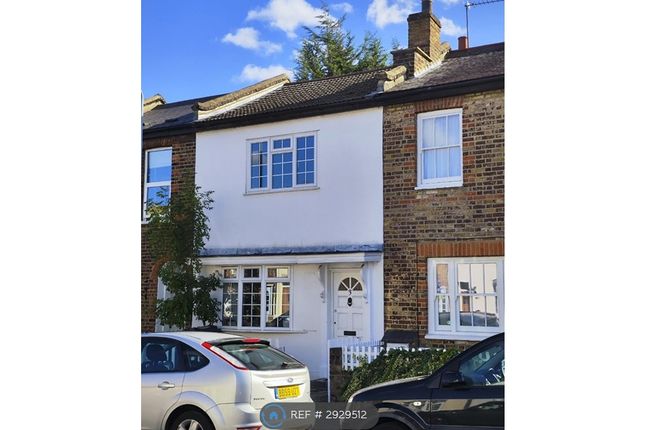 2-bed house on Cowley Road, London, £2,500/mo