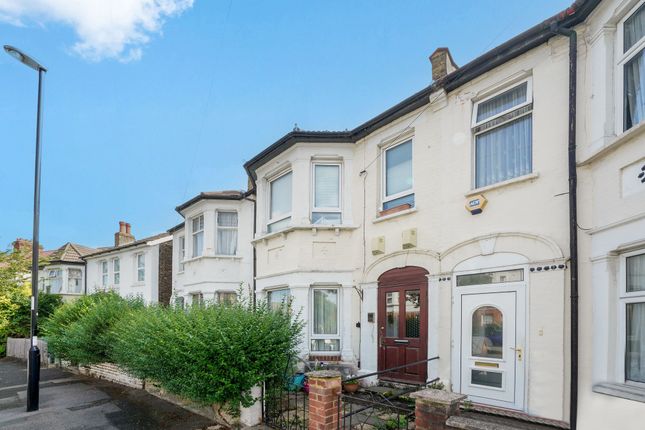 3-bed flat on 38 Elliott Road, Thornton Heath, £325,000