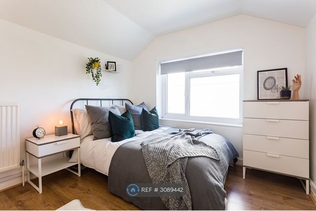 5 Bedroom Terraced
