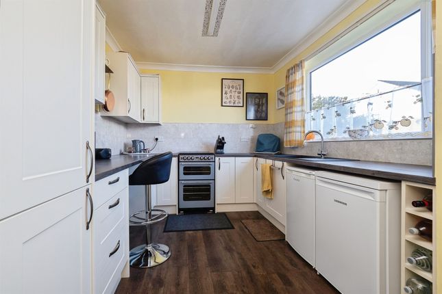 14, Carnaby Close, BEVERLEY photo 2