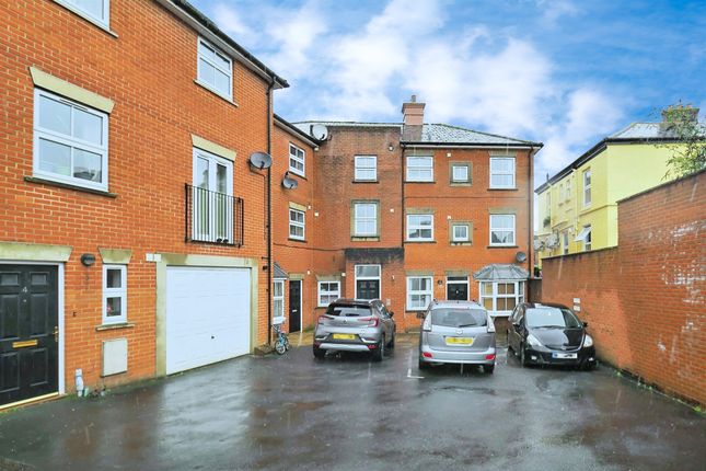 Flat for sale in Sovereign Court, Dews Road, Salisbury