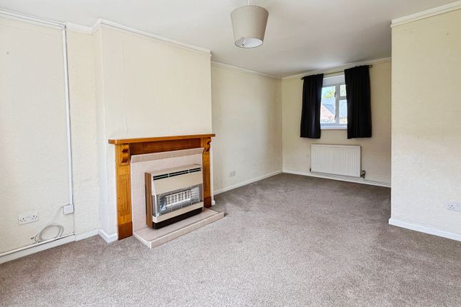 18, Court Orchard, Westbury photo 4