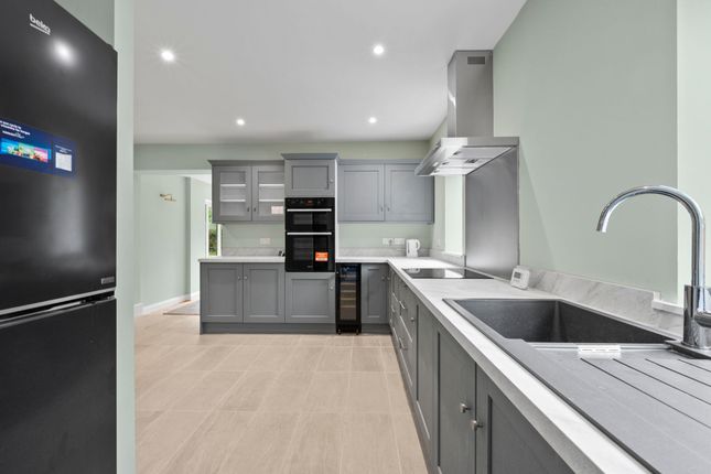 22 Rainford Road, St. Helens photo 3