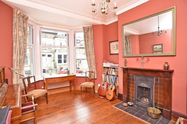3 Bilton Drive, Harrogate photo 3