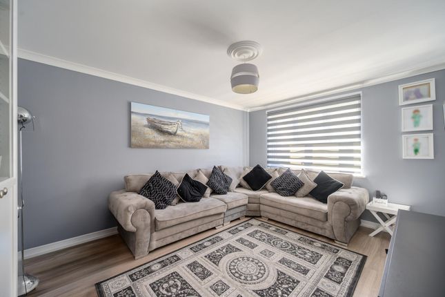 9, Shortridge Drive,, Coventry photo 3