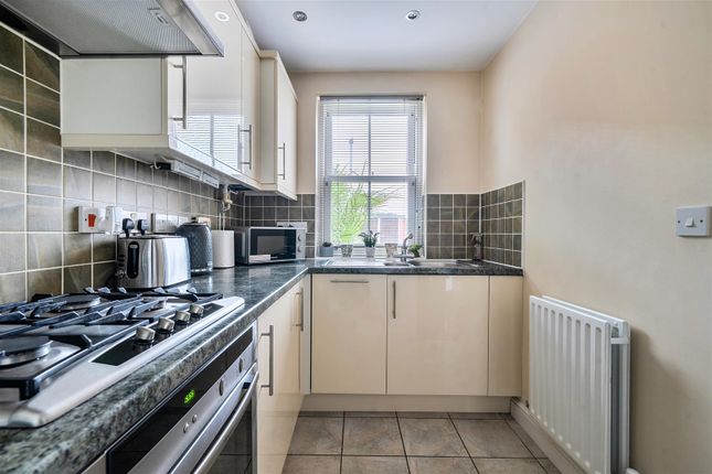24, Westminster Close, Devizes photo 3