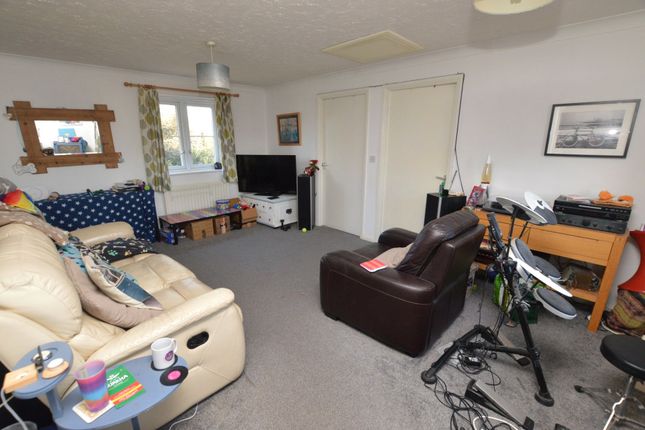 54, Fleming Way, Exeter photo 2