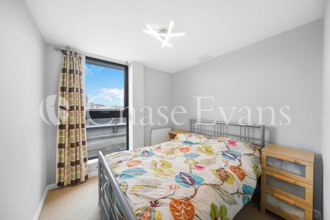 Flat for sale in Equinox Building, Douglas Path, Isle Of Dogs