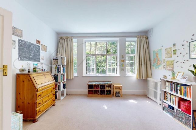 Thumbnail Studio to rent in Howitt Close, Belsize Park