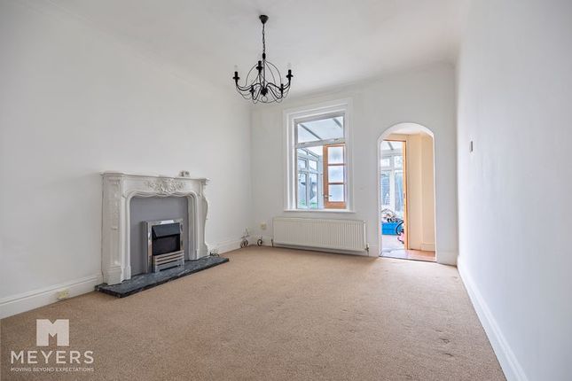Flat for sale in Markham Road, Charminster