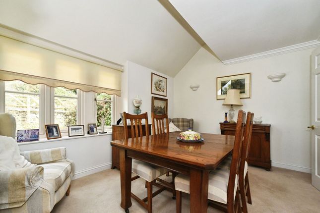 2, East Allcourt, Lechlade photo 4