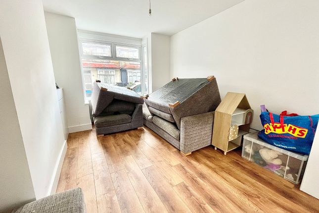 11, Marden Avenue, Kent photo 3