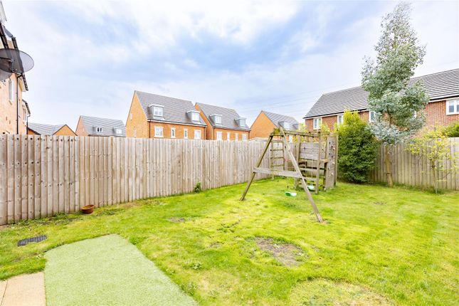 12, Twill Road, Leyland photo 4