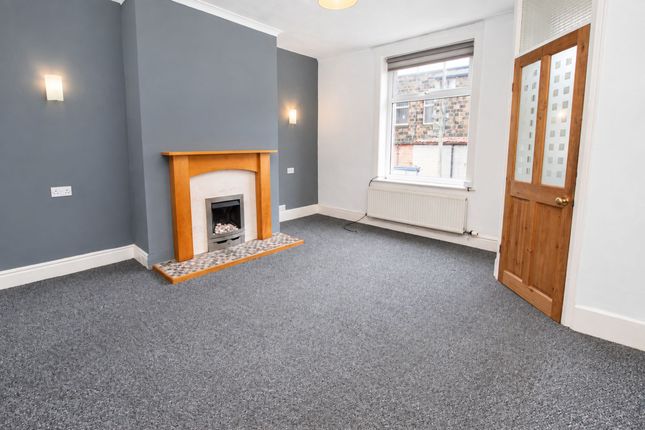 13 Osborne Place, Todmorden photo 2
